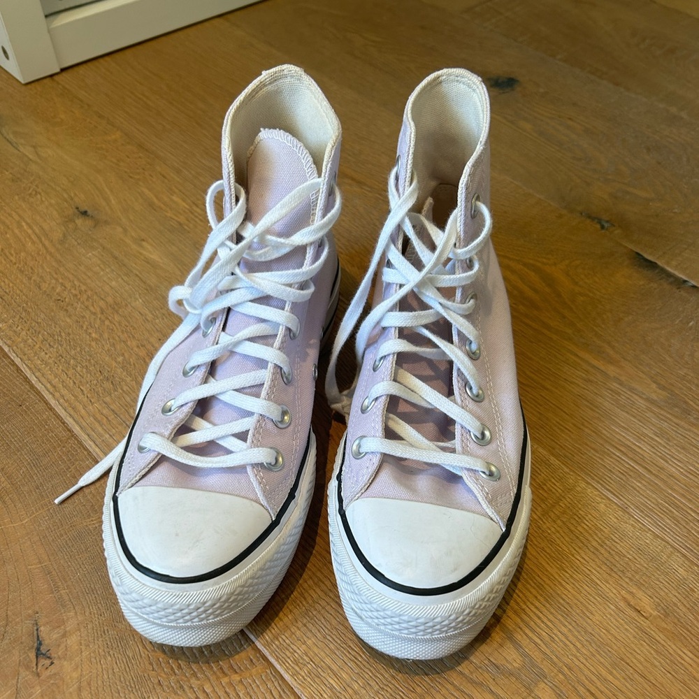 Converse chuck taylor purple size 7.5 platforms
